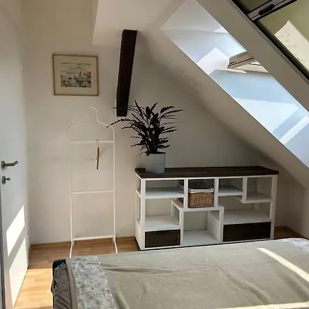 Appartement Moderne Dachgeschosswohnung In Bester Lage - Self Check In *