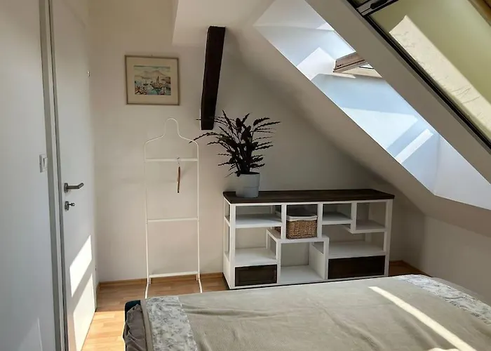 Lejlighed Moderne Dachgeschosswohnung In Bester Lage - Self Check In *